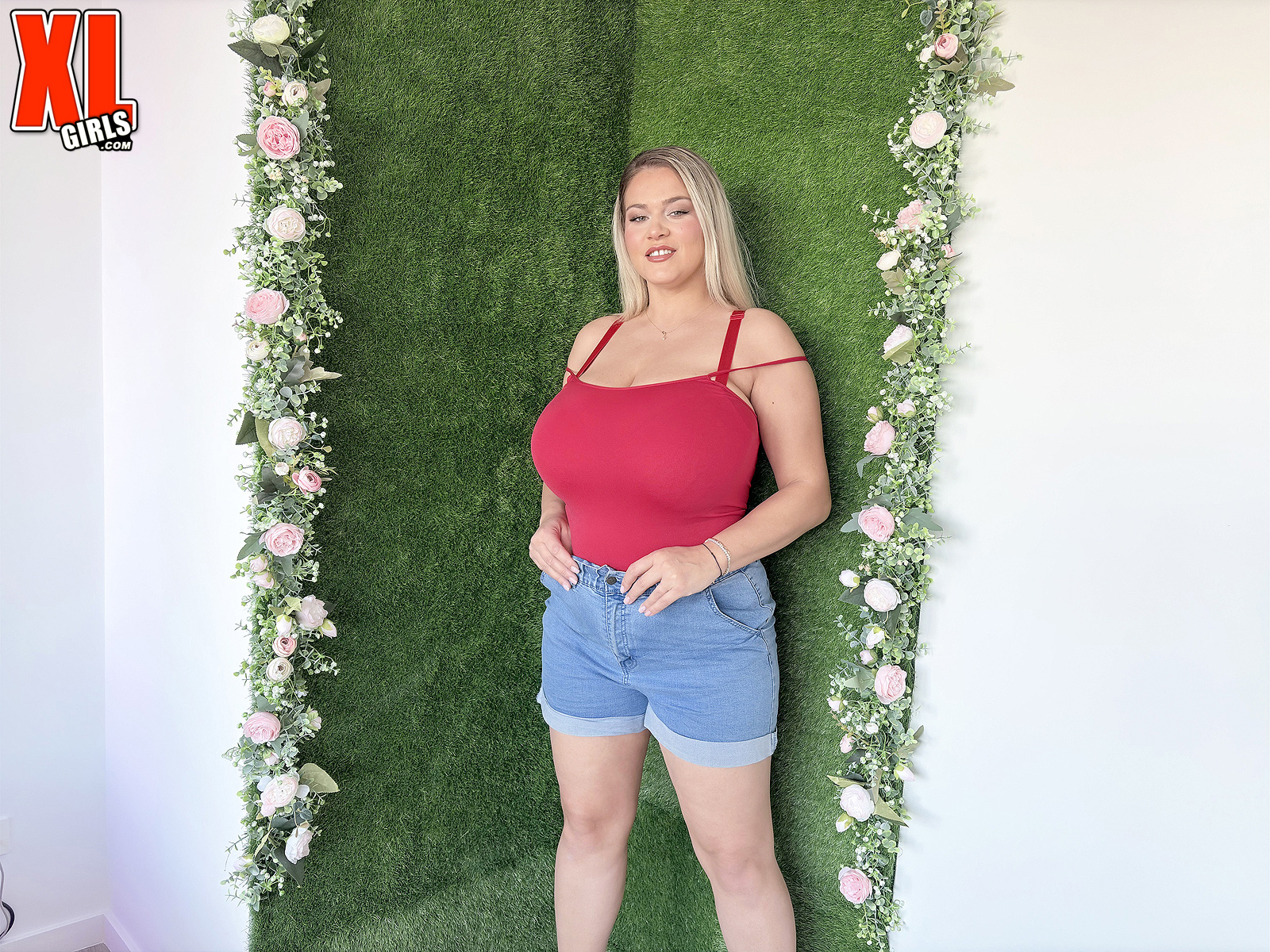 Erin Star: For Whom the Tits Clap - Photo 5 featuring Erin Star