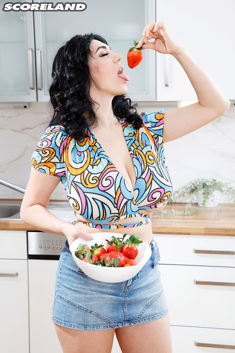 Alexya's Wild Strawberries - Photo 3 featuring Alexya