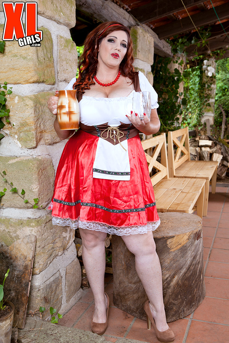 Roxee's Beer Garden Of Big Boobs - Photo 1 featuring Roxee Robinson